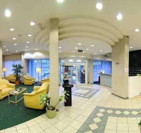Europa & Congress Center Otel 3*