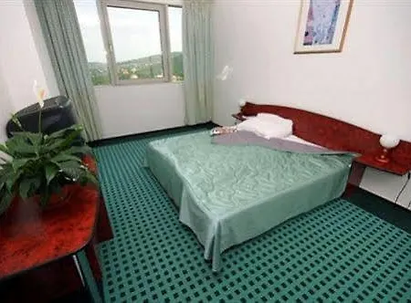 Europa & Congress Center Otel Budapeşte
